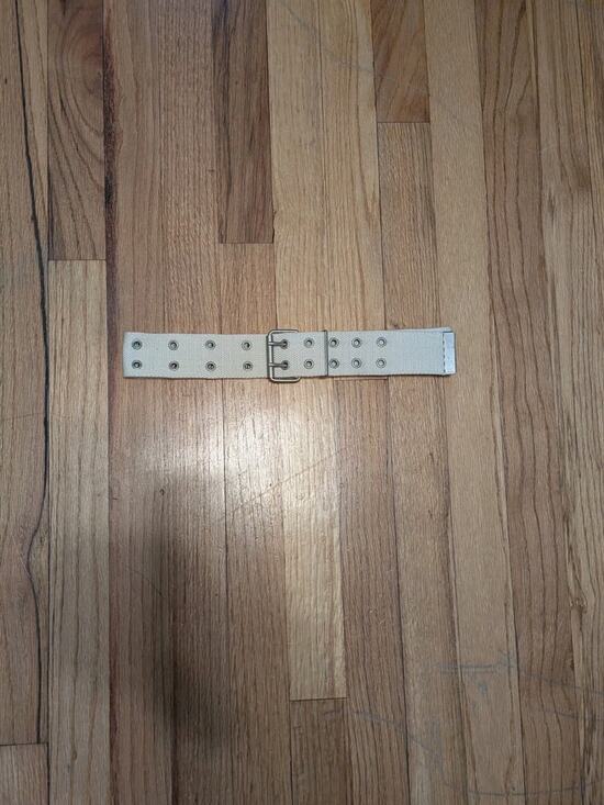Source Unknown Accessories - Cream Canvas Belt with Silver Buckle And Double Notch Rivets